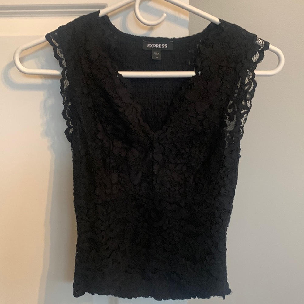 V-neck lace tank